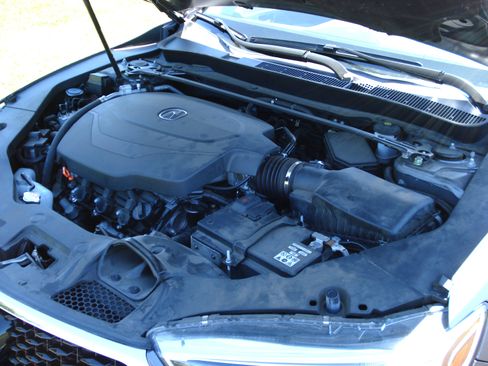 Used 2018 Acura TLX V6 FWD image 17