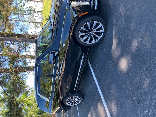 Used 2026 Cadillac Escalade Luxury w/ Touring Package AWD/4WD image 6