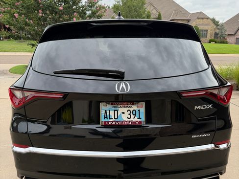 Used 2025 Acura MDX SH-AWD w/ Technology Package image 12