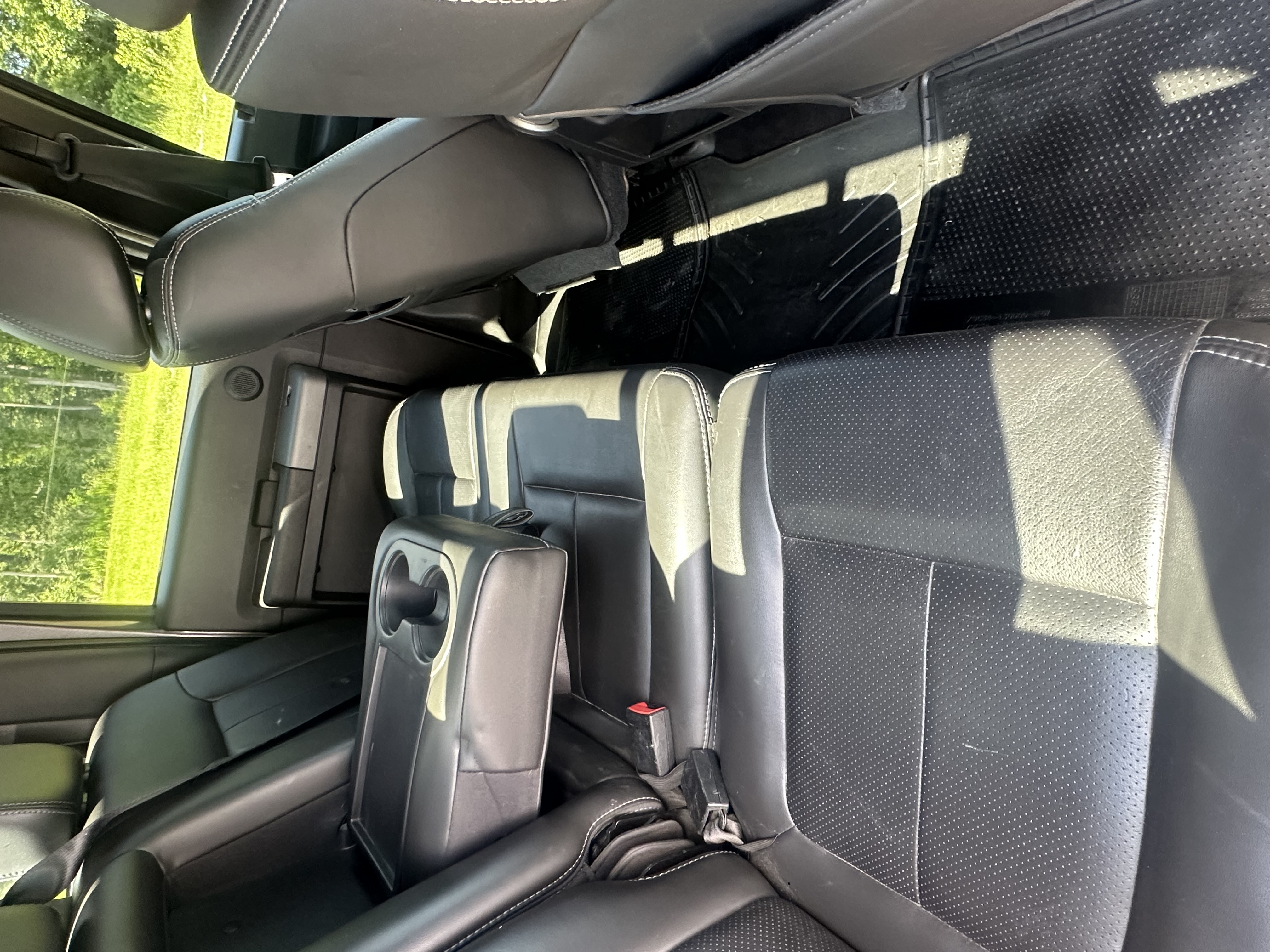 Used 2011 Ford F350 Lariat w/ Lariat Interior Pkg AWD/4WD image 16