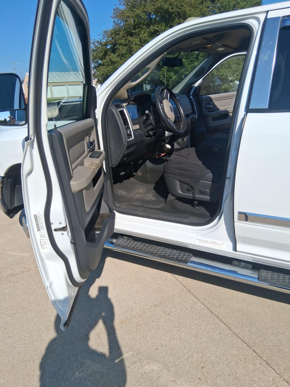 Used 2010 Dodge Ram 3500 Truck SLT w/ Big Horn Regional Package AWD/4WD image 11