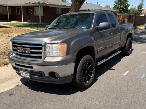 Used 2012 GMC Sierra 1500 SLE w/ Power Tech Package AWD/4WD image 2