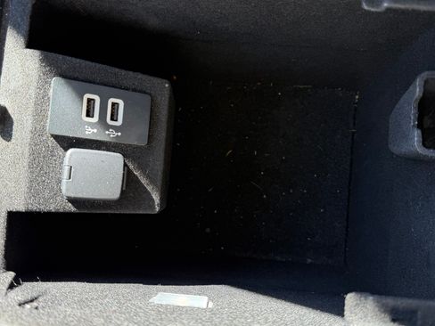 Used 2016 Lincoln Navigator Select image 15