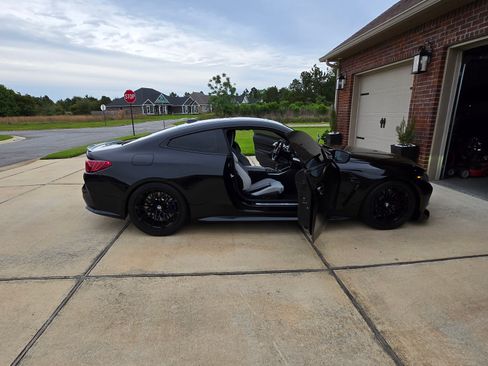 Used 2025 BMW M4 xDrive Competition w/ Executive Package image 2