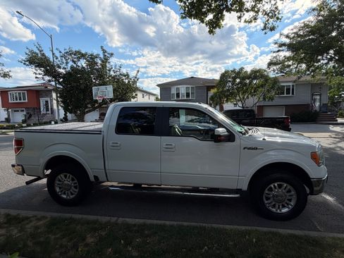 Used 2010 Ford F150 Lariat AWD/4WD image 2