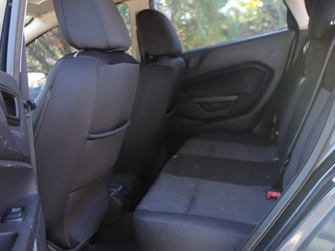 Used 2011 Ford Fiesta SE w/ 203A Rapid Spec Order Code image 10