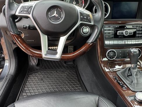 Used 2013 Mercedes-Benz SLK 350 image 11