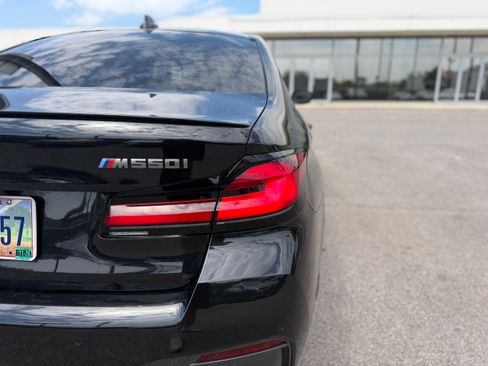 Used 2022 BMW M550i xDrive w/ Dynamic Handling Package AWD/4WD image 26