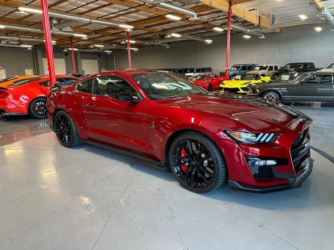 Used 2021 Ford Mustang Shelby GT500 w/ Technology Package image 4