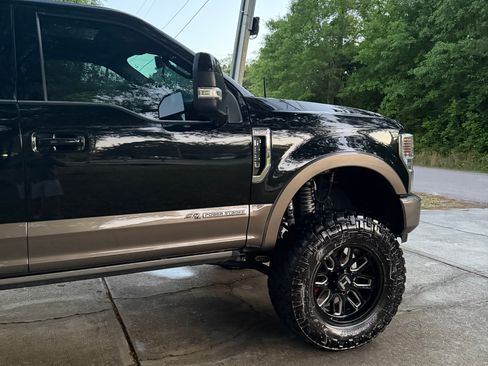Used 2022 Ford F250 King Ranch w/ King Ranch Ultimate Package AWD/4WD image 13