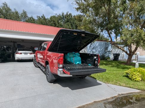 Used 2023 Toyota Tacoma SR5 image 8