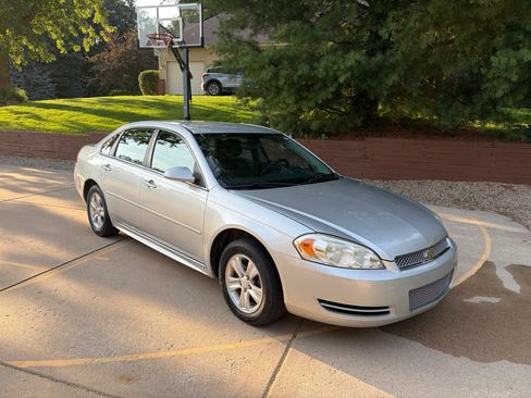 Used 2012 Chevrolet Impala LS FWD image 2