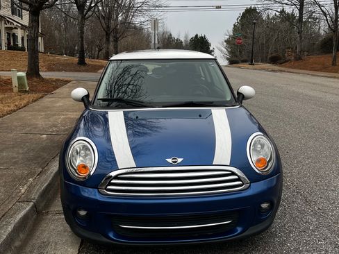 Used 2012 MINI Cooper Hardtop image 2