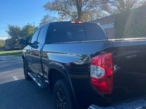 Used 2015 Toyota Tundra SR5 image 18
