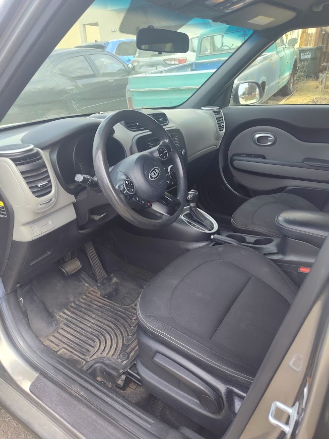 Used 2015 Kia Soul + FWD image 5