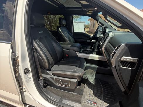 Used 2017 Ford F350 Platinum w/ Platinum Ultimate Package AWD/4WD image 4