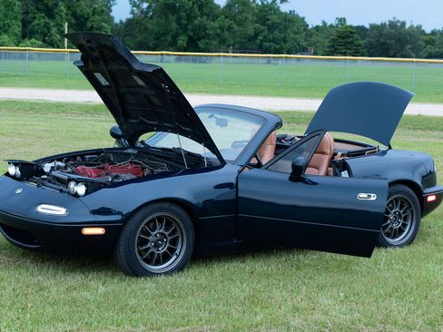 Used 1996 MAZDA MX-5 Miata RWD image 23