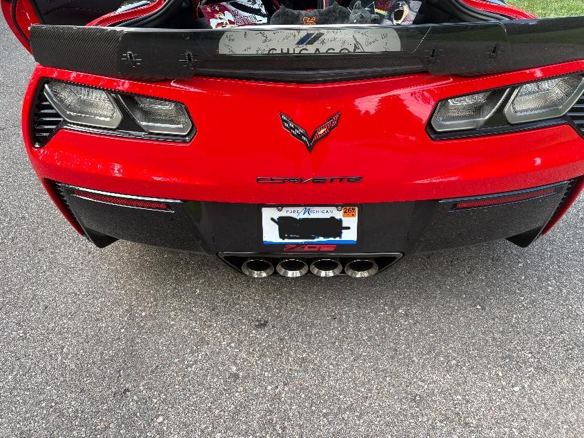 Used 2017 Chevrolet Corvette Z06 w/ Z07 Performance Package RWD image 10