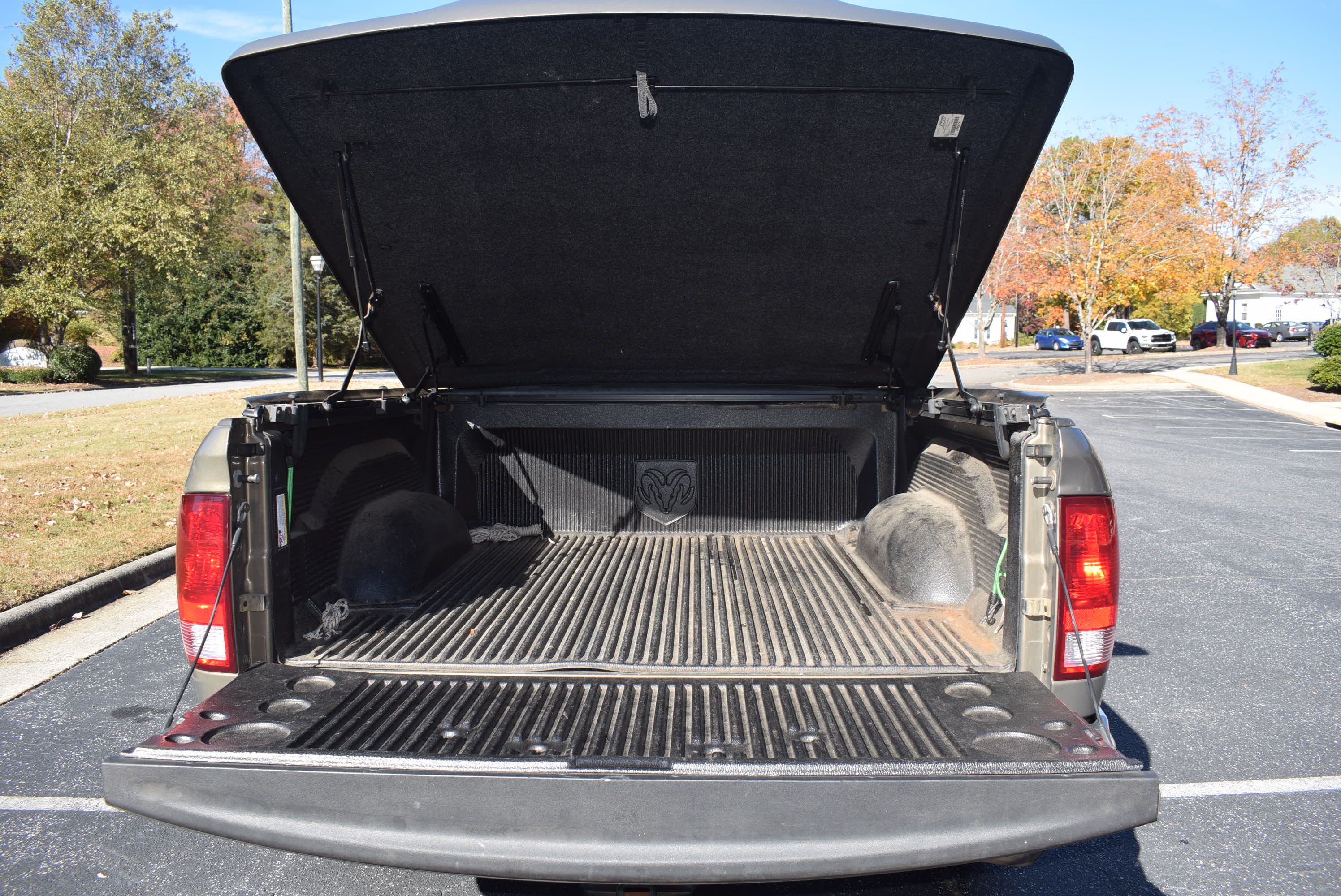Used 2015 RAM 1500 Big Horn RWD image 12