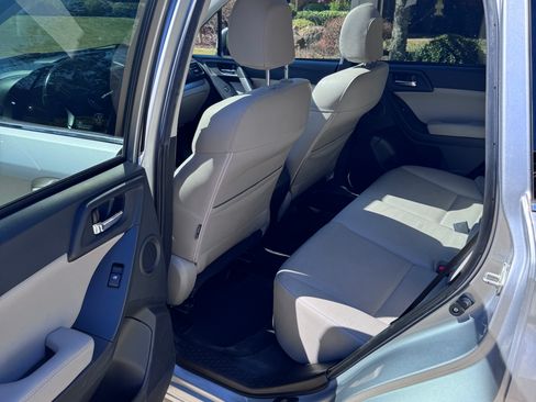 Used 2014 Subaru Forester 2.5i Touring w/ Protection Package #2 AWD/4WD image 5