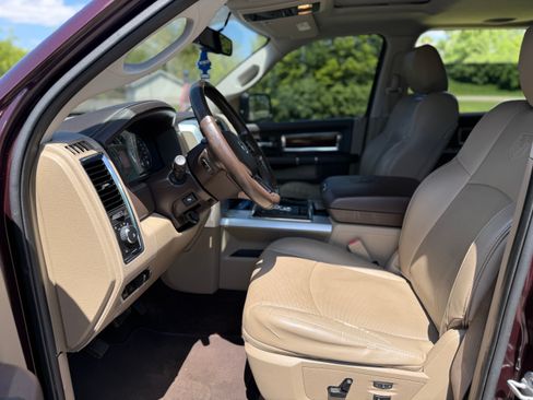 Used 2012 RAM 1500 Laramie AWD/4WD image 6