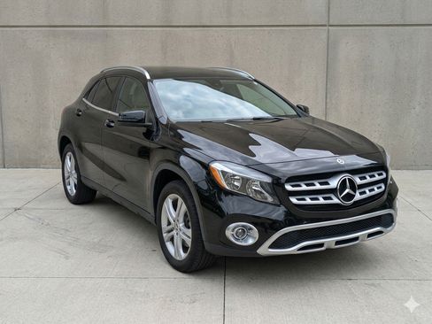 Used 2019 Mercedes-Benz GLA 250 4MATIC image 16