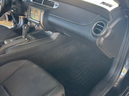 Used 2013 Chevrolet Camaro LT RWD image 19