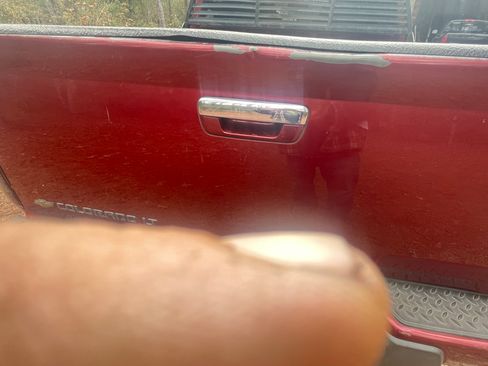 Used 2010 Chevrolet Colorado LT image 17