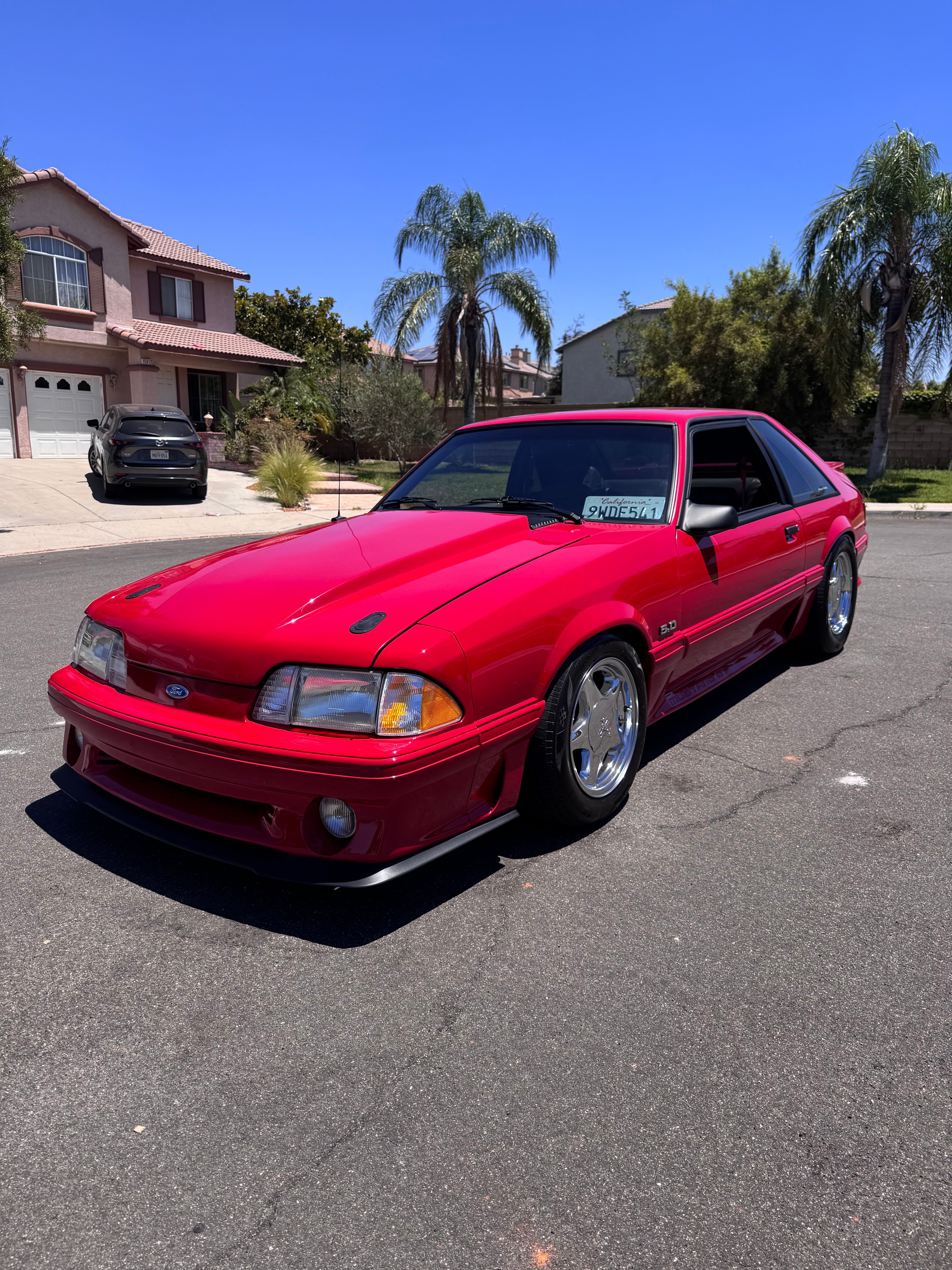 Used 1992 Ford Mustang GT RWD image 1