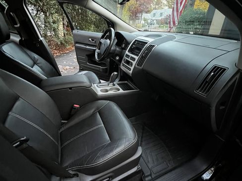 Used 2010 Ford Edge SEL image 13