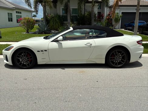 Used 2018 Maserati GranTurismo Sport RWD image 2