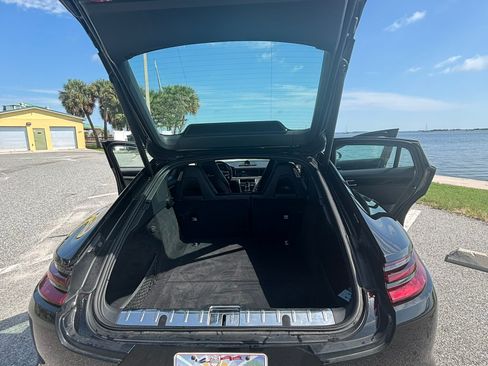 Used 2018 Porsche Panamera w/ Premium Package Plus RWD image 12