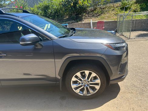 Used 2024 Toyota RAV4 XLE Premium image 6
