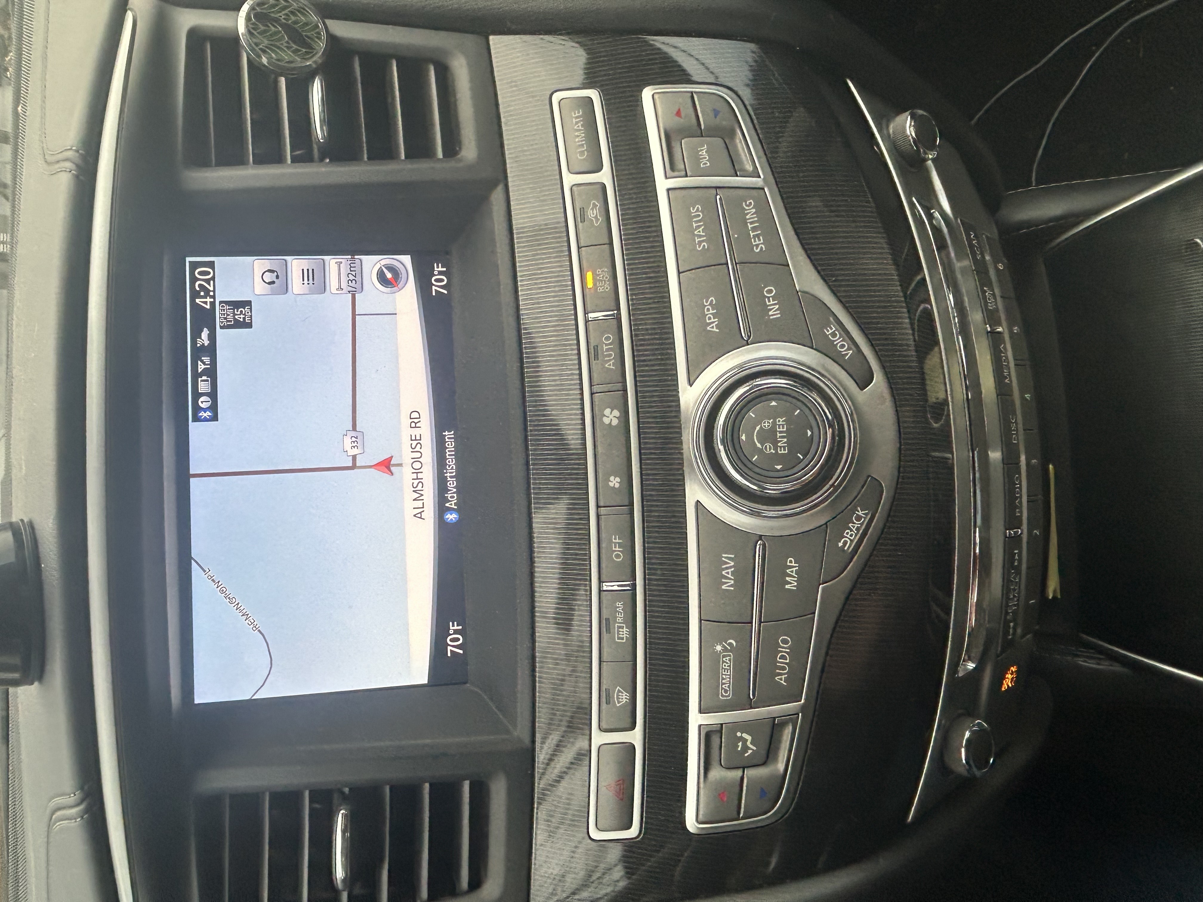 Used 2019 INFINITI QX60 Luxe w/ Essential Package AWD/4WD image 2