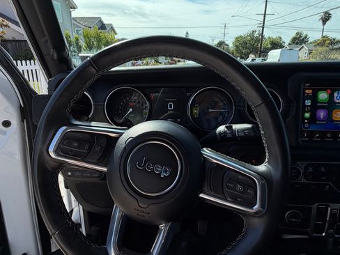 Used 2023 Jeep Wrangler Unlimited Sahara w/ Cold Weather Group AWD/4WD image 12