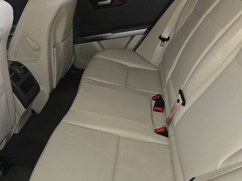 Used 2015 Mercedes-Benz GLK 350 4MATIC image 10