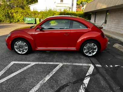 Used 2019 Volkswagen Beetle 2.0T SE w/ SE Premium Package