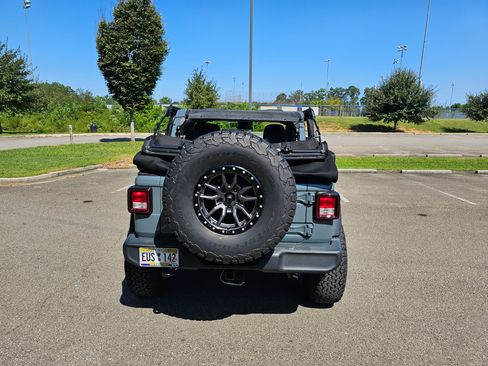 Used 2024 Jeep Wrangler Unlimited Sport image 5