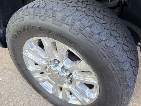 Used 2022 GMC Sierra 3500 Denali w/ Denali Ultimate Package image 24