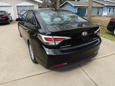 Used 2017 Hyundai Sonata SE image 16