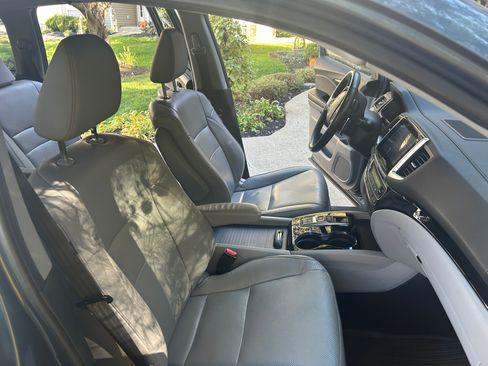 Used 2016 Honda Pilot Elite image 16