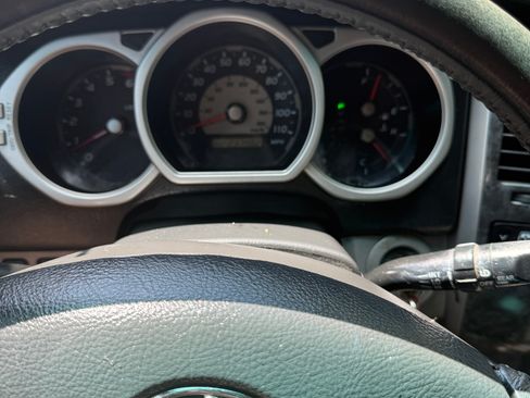 Used 2005 Toyota 4Runner Sport RWD image 10