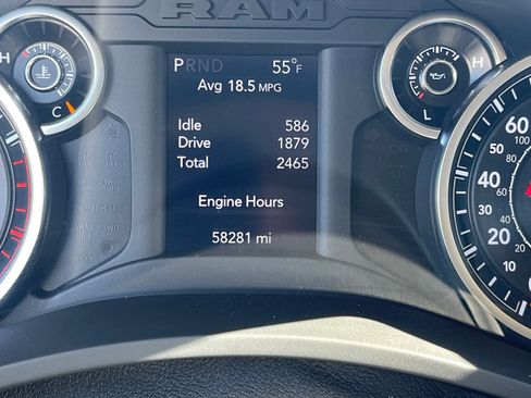 Used 2019 RAM 2500 Tradesman w/ Chrome Appearance Group image 8