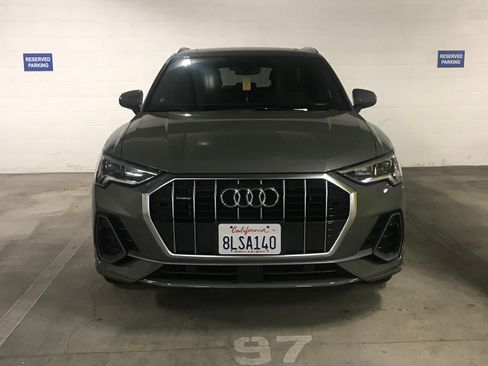 Used 2019 Audi Q3 2.0T Premium Plus image 2