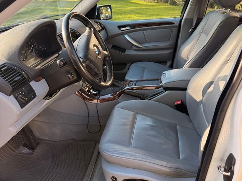 Used 2003 BMW X5 4.4i AWD/4WD image 9