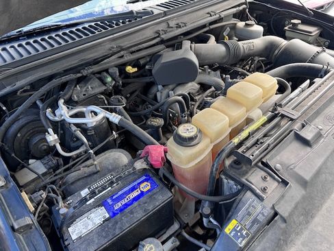 Used 2002 Ford Excursion Limited AWD/4WD image 16