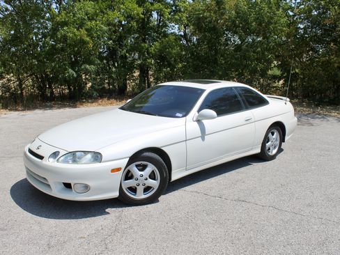 Used 1997 Lexus SC 300 Coupe RWD image 4
