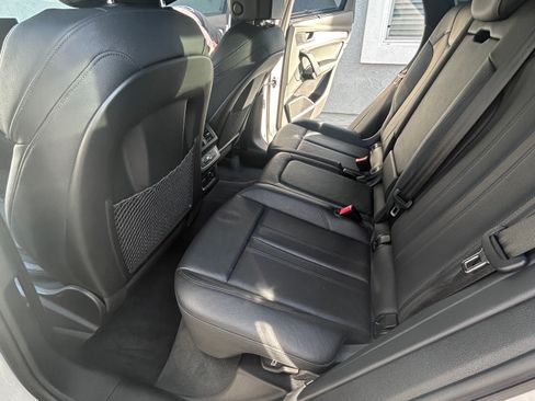 Used 2020 Audi SQ5 Premium Plus w/ Premium Plus Package image 11