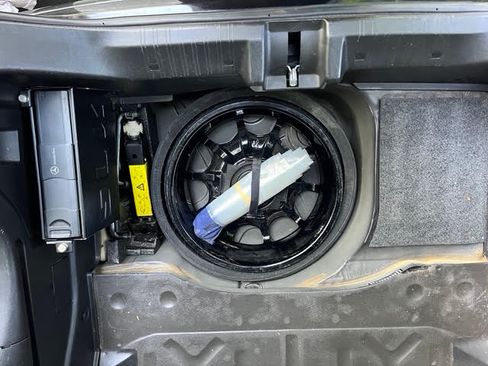 Used 2004 Mercedes-Benz SLK 320 image 24