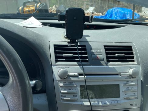 Used 2011 Toyota Camry LE w/ LE Extra-Value Pkg image 8